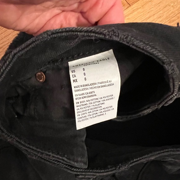 Black American eagle high rise shorts - Picture 3 of 3